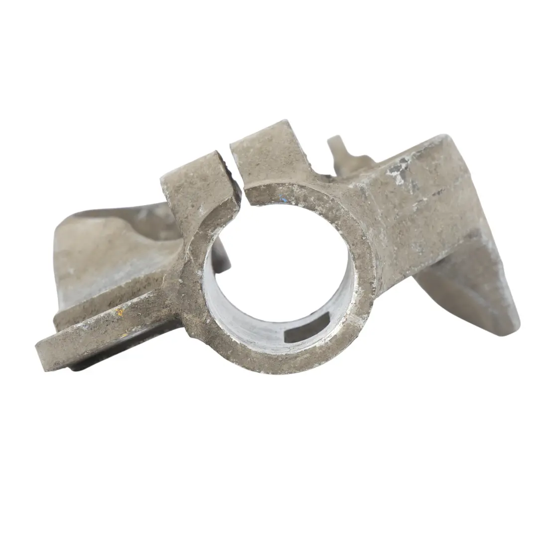 Shock Strut Bracket Front Right O/S to Land Rover L405 Discovery L462 with Part number CPLA-3462-AC Land Rover L405 Discovery L462 Shock Strut Bracket Front Right O/S - SKU CPLA-3462-AC - Part number CPLA-3462-AC