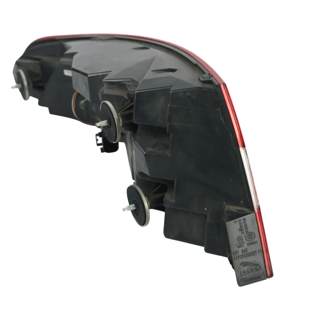 Tylna Zewnętrzna Prawa Lampa do Jaguar XF X250 o numerze CX23-13404-AD Jaguar XF X250 Tylna Zewnętrzna Prawa Lampa - SKU CX23-13404-AD - Numer Części CX23-13404-AD