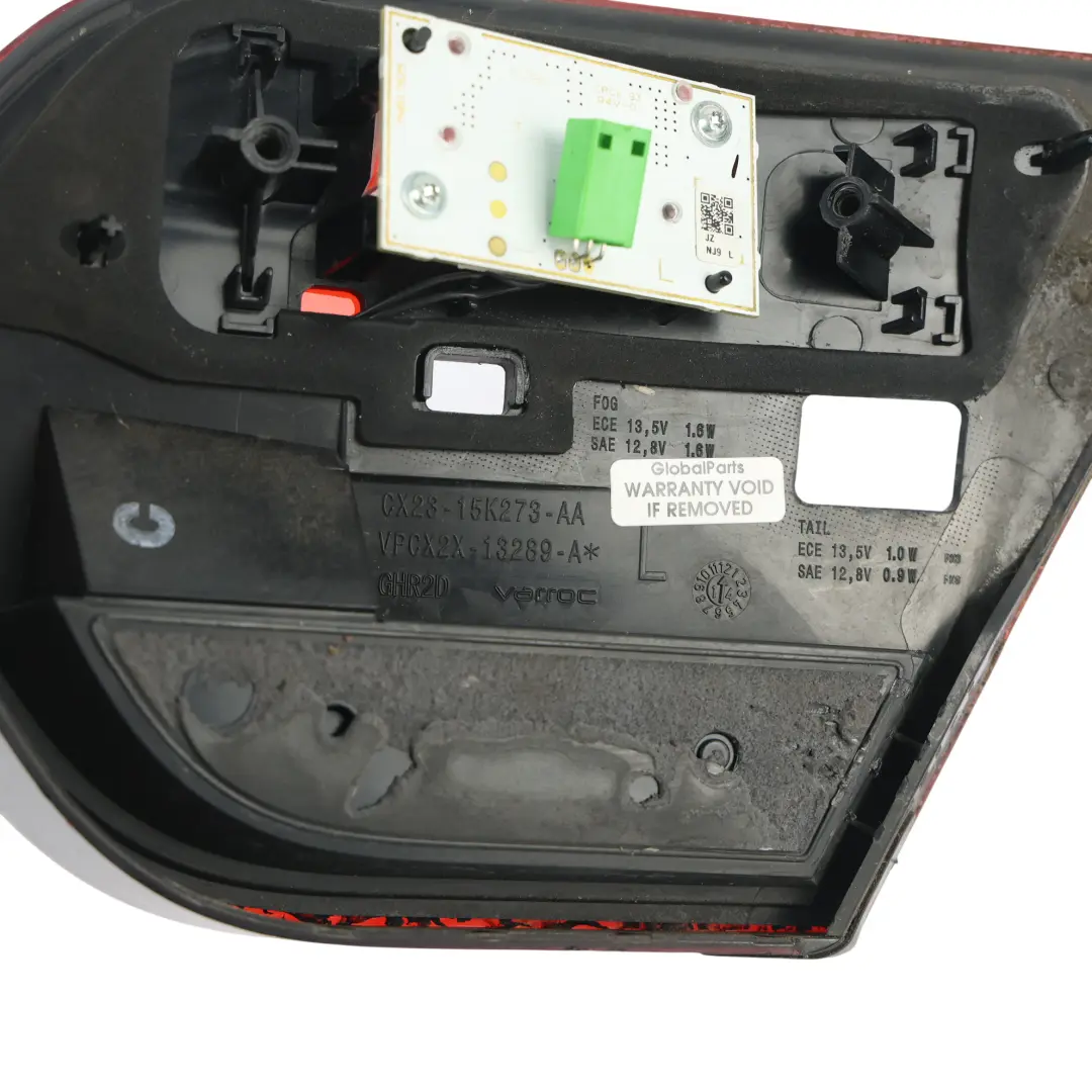 Tylna Lampa Przeciwmgielna Odblask Lewa do Jaguar XF X250 o numerze CX23-15K273-AA Jaguar XF X250 Tylna Lampa Przeciwmgielna Odblask Lewa - SKU CX23-15K273-AA - Numer Części CX23-15K273-AA