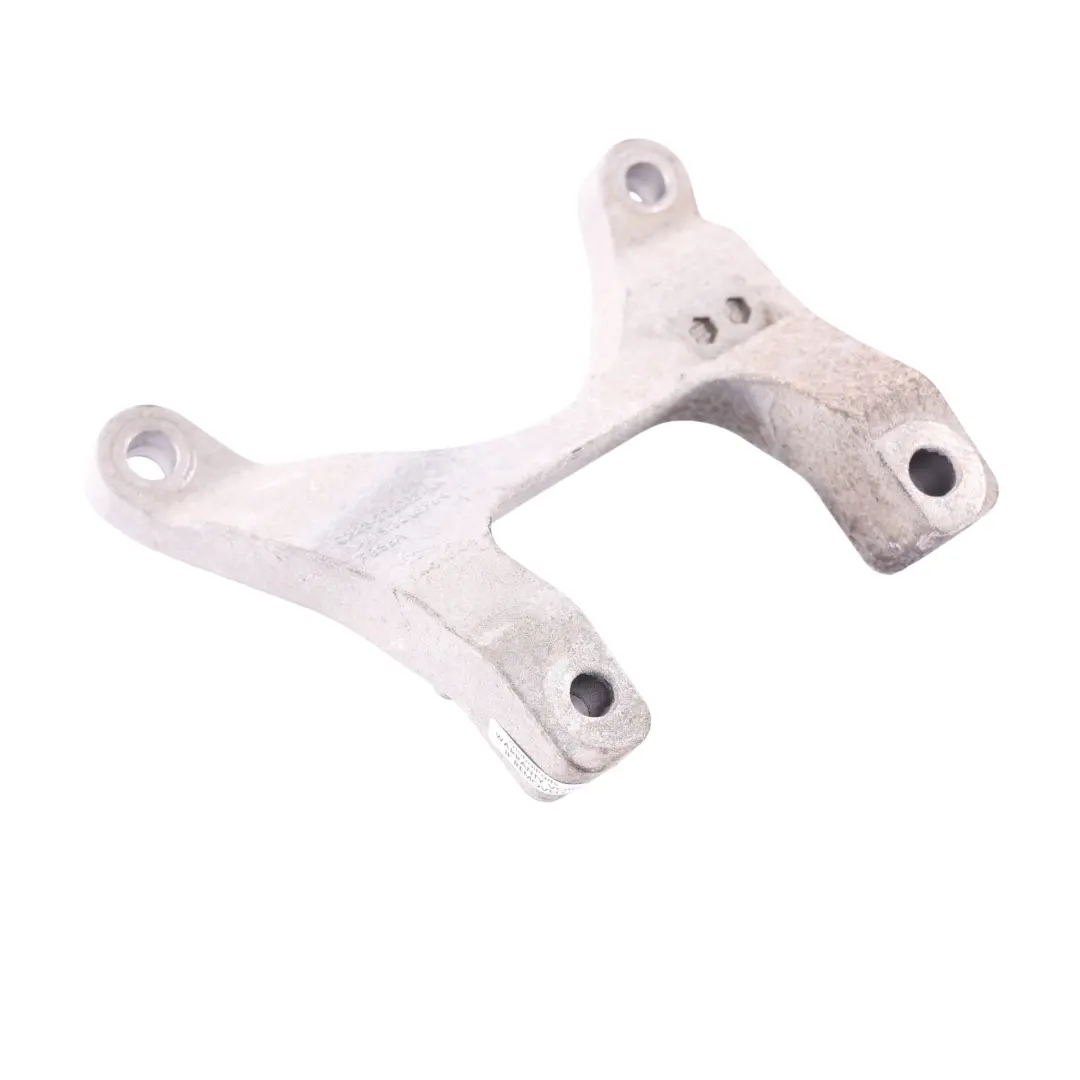 Supporto Cambio Staffa Traversa per Jaguar XF X250 con numero di parte CX23-209033-AA Jaguar XF X250 Supporto Cambio Staffa Traversa - SKU CX23-209033-AA - Numero di parte CX23-209033-AA