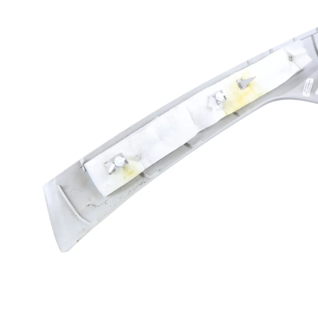 Osłona Słupka A Przednia Prawa Szara do Ford Fiesta MK7 o numerze D1BB-B03198-BAW Ford Fiesta MK7 Osłona Słupka A Przednia Prawa Szara - SKU D1BB-B03198-BAW - Numer Części D1BB-B03198-BAW