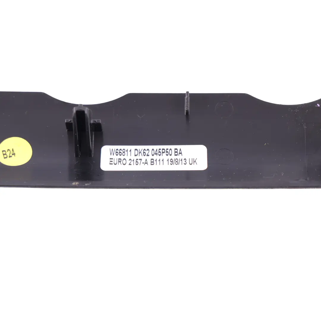 Range Rover Sport L494 Ramka Panelu Klimatyzacji DK62-045P50-BA - SKU DK62-045P50-A - Numer Części DK62-045P50-A