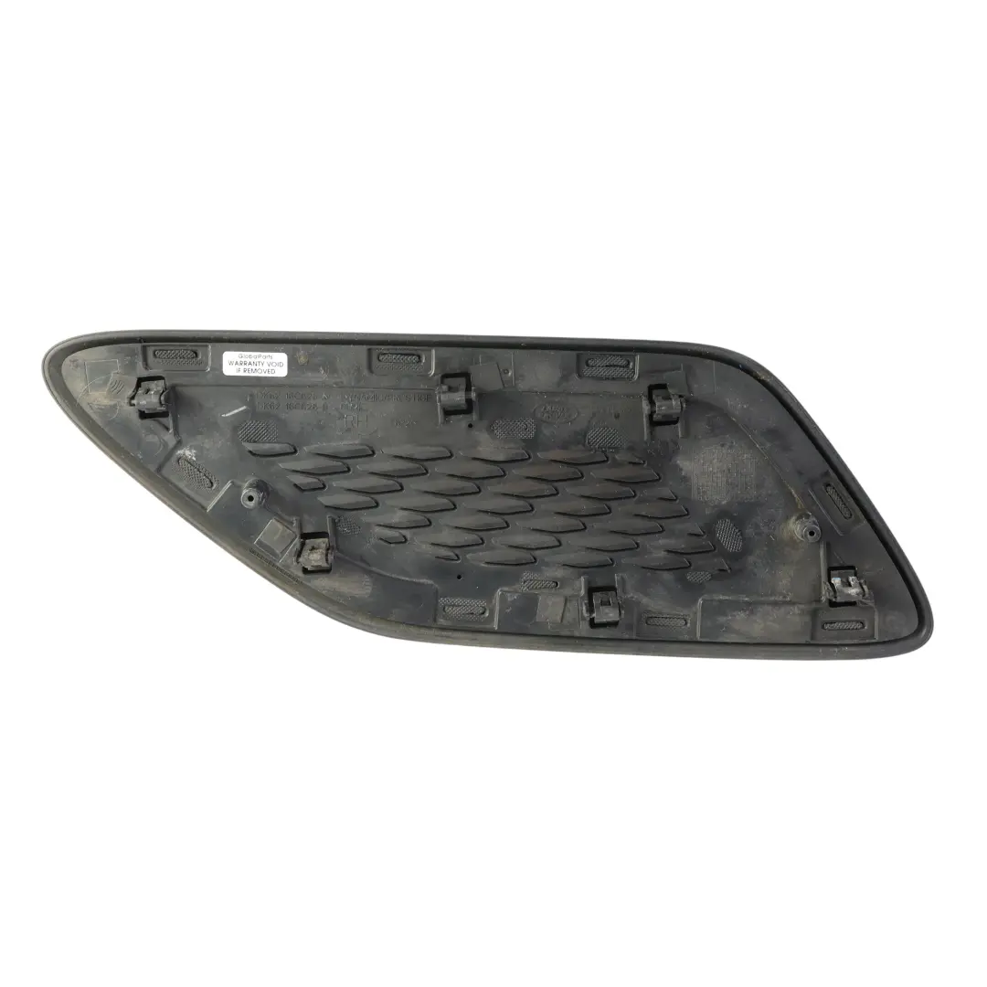 Grille Entrée Air Capot Droite Noir 1AG/820 pour Land Rover Range Rover Sport L494 à propos du numéro de pièce DK62-16C628 Land Rover Range Rover Sport L494 Grille Entrée Air Capot Droite Noir 1AG/820 - SKU DK62-16C628-SAB - Numéro de pièce DK62-16C628