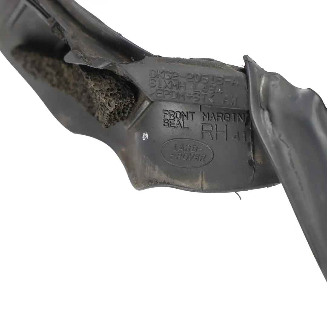 Guarnizione Finestrino Ant Destra per Land Rover Range Rover Sport L494 con numero di parte DK62-20518-A Land Rover Range Rover Sport L494 Guarnizione Finestrino Ant Destra - SKU DK62-20518-A - Numero di parte DK62-20518-A