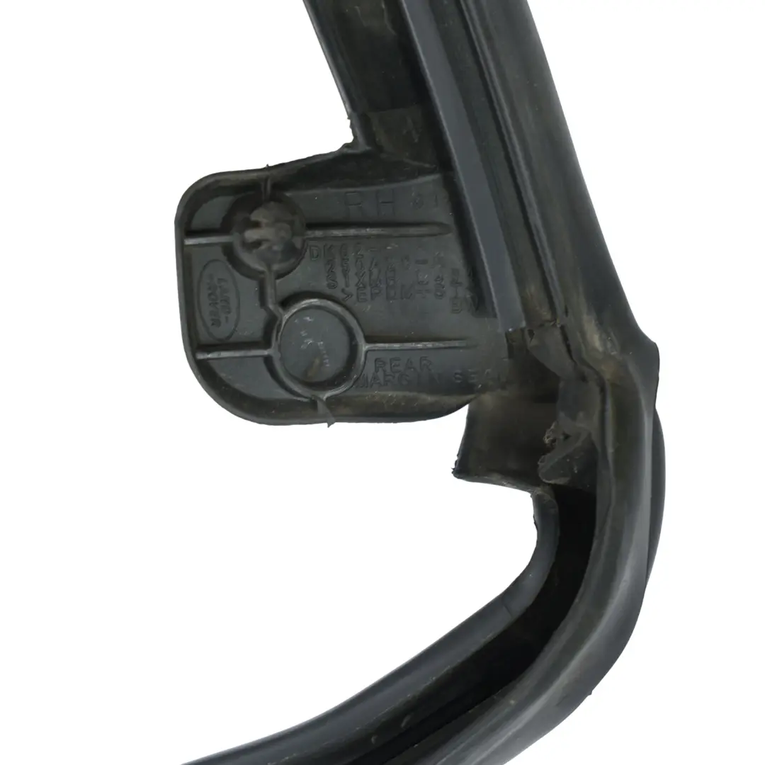 Land Rover Range Rover Sport L494 Uszczelka Przednia Prawa - SKU DK62-250A20-A - Numer Części DK62-250A20-A