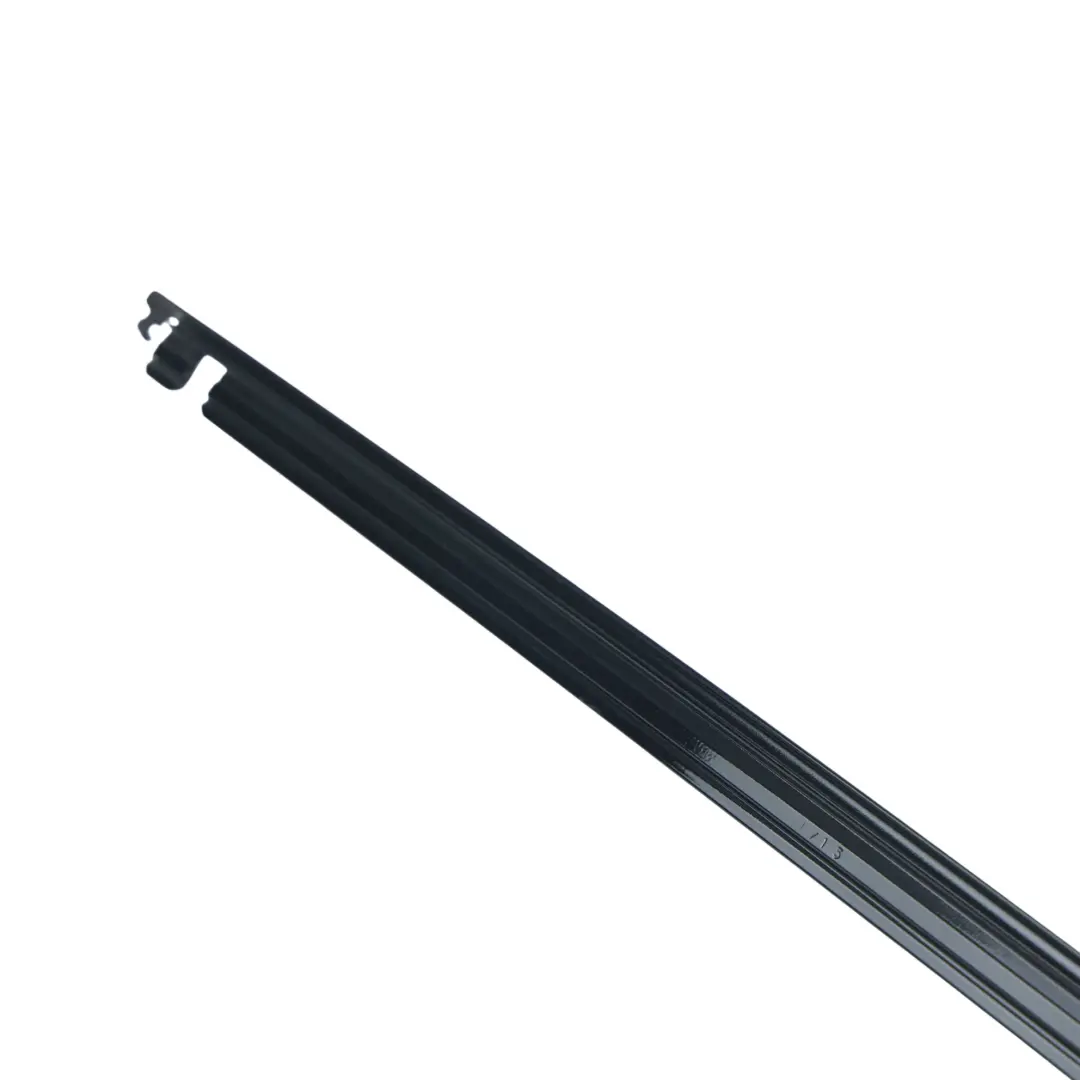 Range Rover Sport L494 Moulure Porte Supérieure Arrière Gauche - SKU DK62-255A61-A - Numéro de pièce DK62-255A61-A