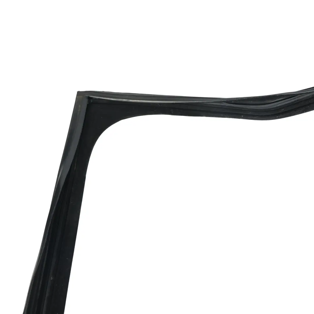Land Rover Range Rover Sport L494 Guarnizione Vetro Post Sinistra - SKU DK62-25767-A - Numero di parte DK62-25767-A