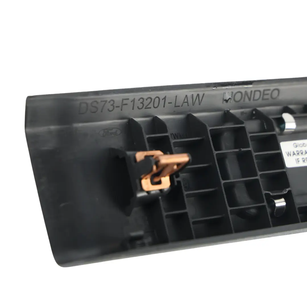 Ford Mondeo Mk5 Plaque Seuil Porte Avant Gauche DS73-F13201-LAW - SKU DS73-F13201-FBW - Numéro de pièce DS73-F13201-FBW
