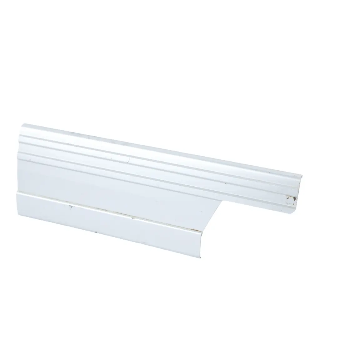 Rivestimento Battitacco Posteriore Destro per Land Rover Range Rover L322 con numero di parte EAP500920 Land Rover Range Rover L322 Rivestimento Battitacco Posteriore Destro - SKU EAP500920 - Numero di parte EAP500920