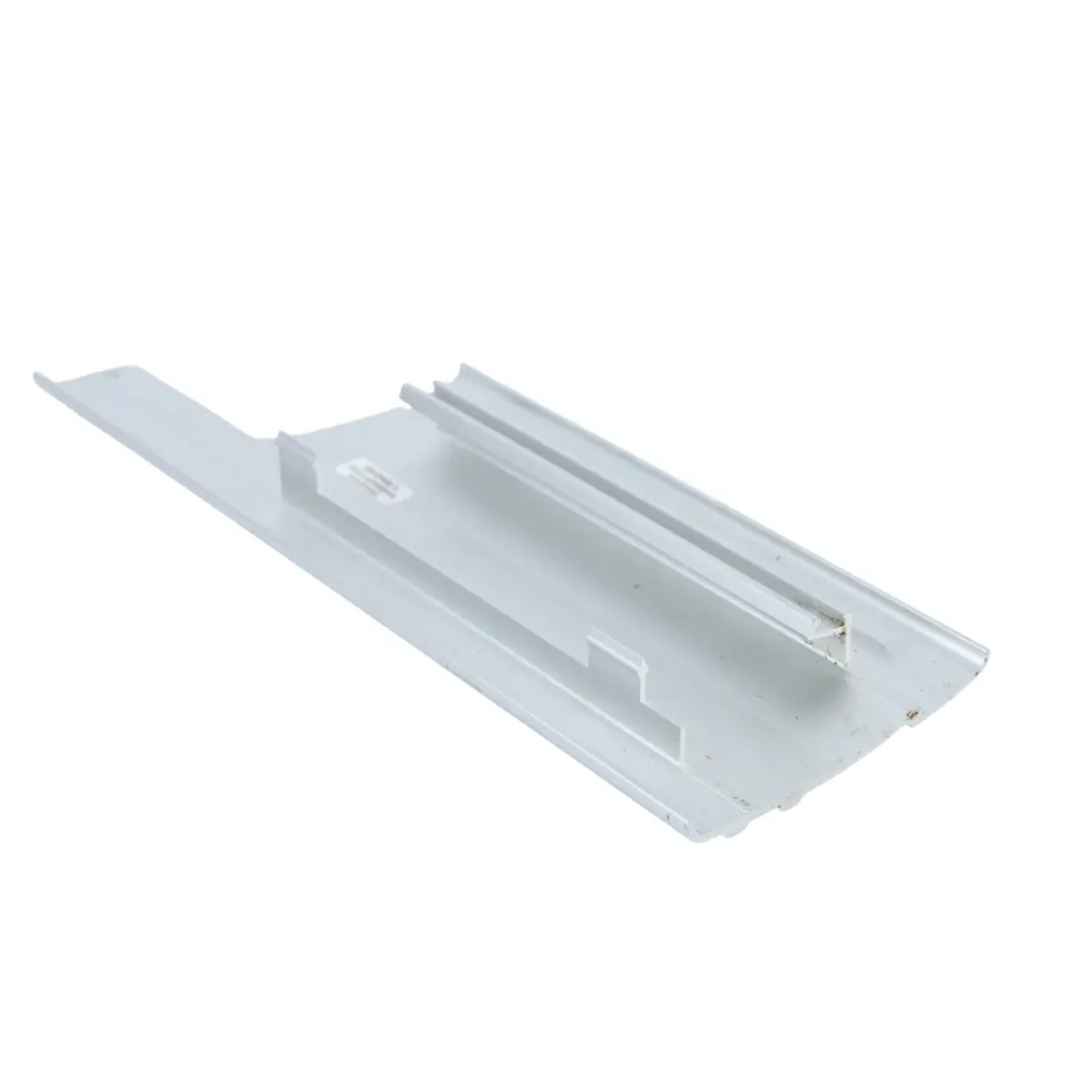 Osłona Progu Drzwi Tył Lewy do Land Rover Range Rover Vogue L322 o numerze EAP500930 Land Rover Range Rover Vogue L322 Osłona Progu Drzwi Tył Lewy - SKU EAP500930 - Numer Części EAP500930