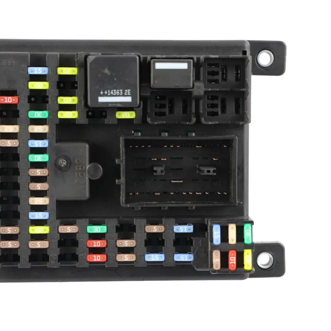 Fuse Box 2.2 Diesel to Land Rover Range Rover Evoque L538 BCM with Part number EJ32-14F041-AD Land Rover Range Rover Evoque L538 BCM Fuse Box 2.2 Diesel - SKU EJ32-14F041-AD - Part number EJ32-14F041-AD