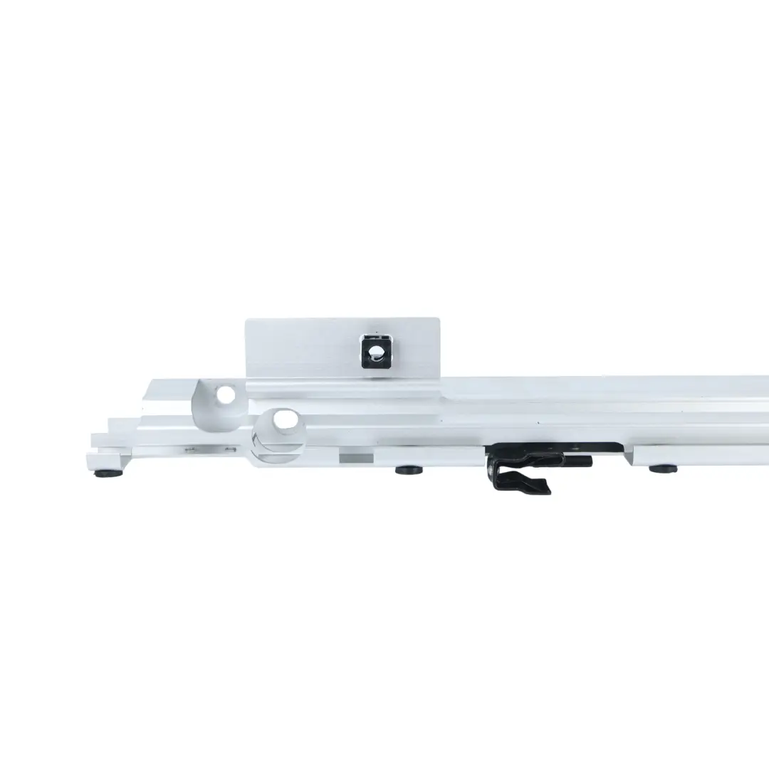 Land Rover Range Rover L322 Plaque Retenue Coffre Garniture Gauche - SKU EPE500530MAC - Numéro de pièce EPE500530MAC