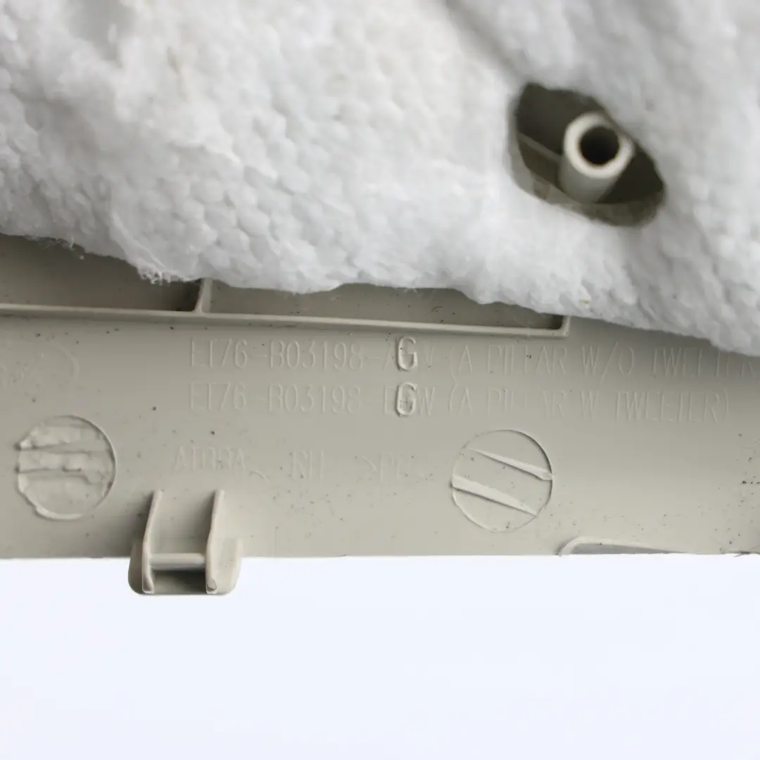A-Säule Verkleidung Innen Vorne Rechts für Ford Transit Connect mit Teilenummer ET76-B03198-AGW Ford Transit Connect A-Säule Verkleidung Innen Vorne Rechts - SKU ET76-B03198-AGW - Teilenummer ET76-B03198-AGW