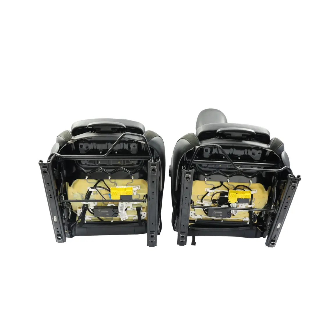 Asientos Deportivos Calefactables Cuero Cross Punch Carbono Negro Set para Mini F56 con número de pieza F56-SPORT-CARBONBLACK-LEATHER Mini F56 Asientos Deportivos Calefactables Cuero Cross Punch Carbono Negro Set - SKU F56-SPORT-CARBONBLACK-LEATHER-SEATS - Número de pieza F56-SPORT-CARBONBLACK-LEATHER