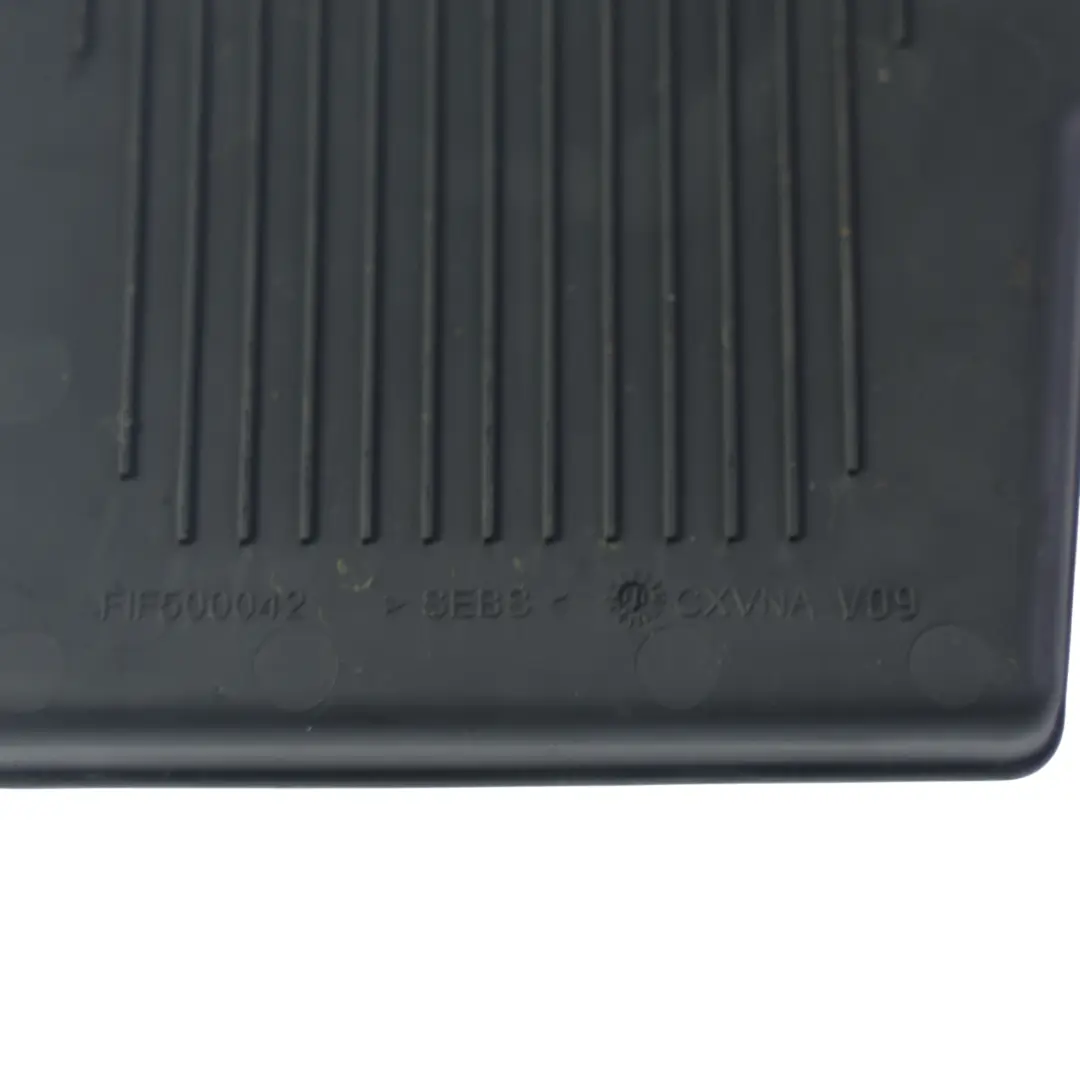 Alfombrilla Goma Consola Central FIF500042 para Land Rover L319 Range Rover L320 con número de pieza FIF500042PVJ Land Rover L319 Range Rover L320 Alfombrilla Goma Consola Central FIF500042 - SKU FIF500042PVJ - Número de pieza FIF500042PVJ