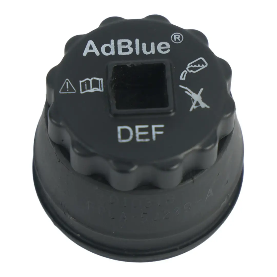 Bocchettone AdBlue Coperchio Tappo per Jaguar XF X260 con numero di parte FPLA-5J239-A Jaguar XF X260 Bocchettone AdBlue Coperchio Tappo - SKU FPLA-5J239-A - Numero di parte FPLA-5J239-A
