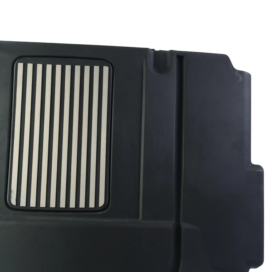 Top Cover Acoustic Panel 4.4 Diesel to Land Rover L462 Engine with Part number FPLA-6A949-DB Land Rover L462 Engine Top Cover Acoustic Panel 4.4 Diesel - SKU FPLA-6A949-DB - Part number FPLA-6A949-DB