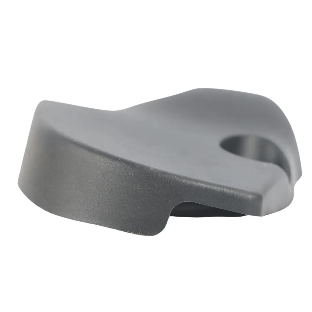 Tapa Panel Embellecedor Piloto Trasero Derecho para Jaguar XK8 X100 con número de pieza GJE3668AB Jaguar XK8 X100 Tapa Panel Embellecedor Piloto Trasero Derecho - SKU GJE3668AB - Número de pieza GJE3668AB