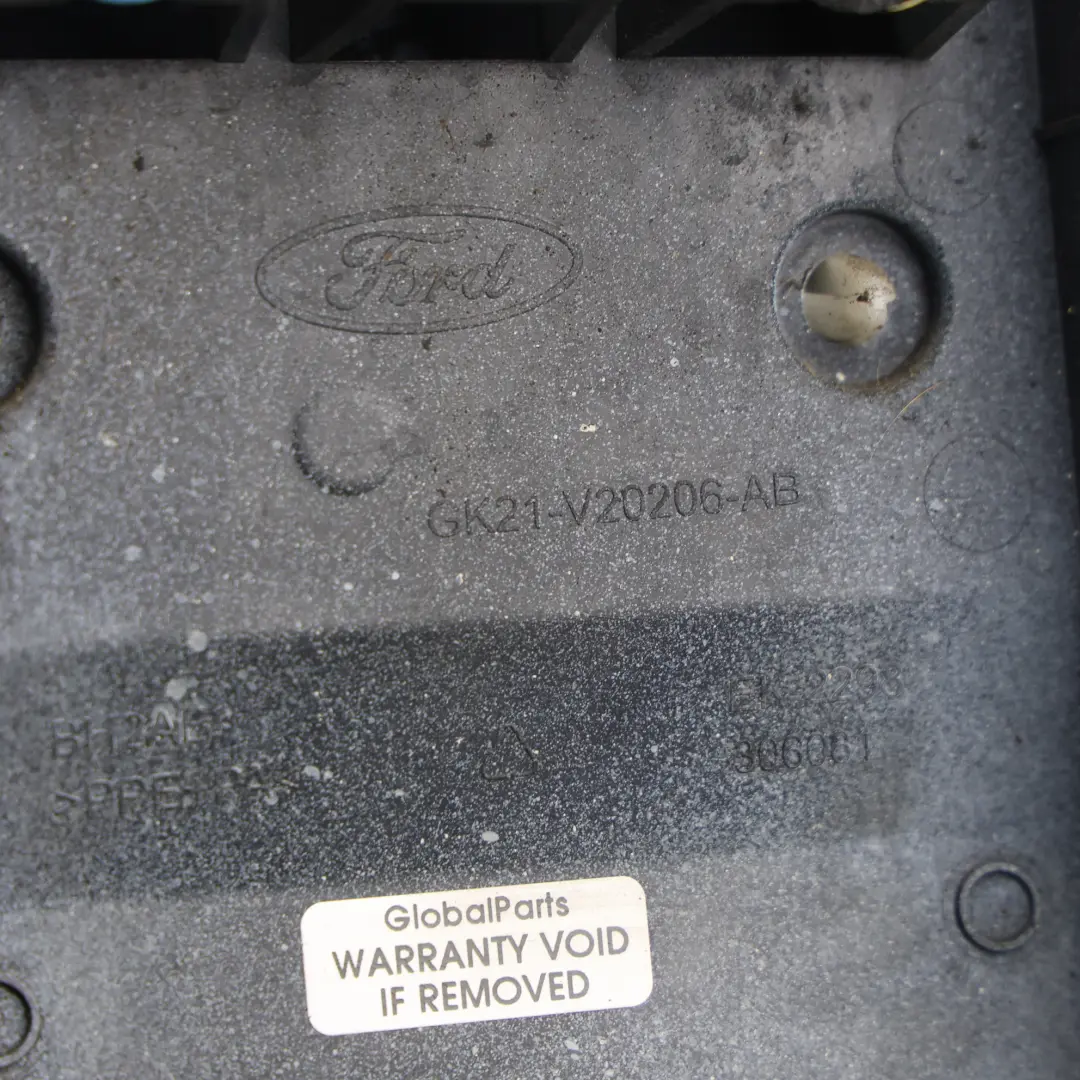 Klapka Wlewu Paliwa Frozen White - Z2 do Ford Transit Custom o numerze GK21-V20206-AB Ford Transit Custom Klapka Wlewu Paliwa Frozen White - Z2 - SKU GK21-V20206-AB-FW1 - Numer Części GK21-V20206-AB