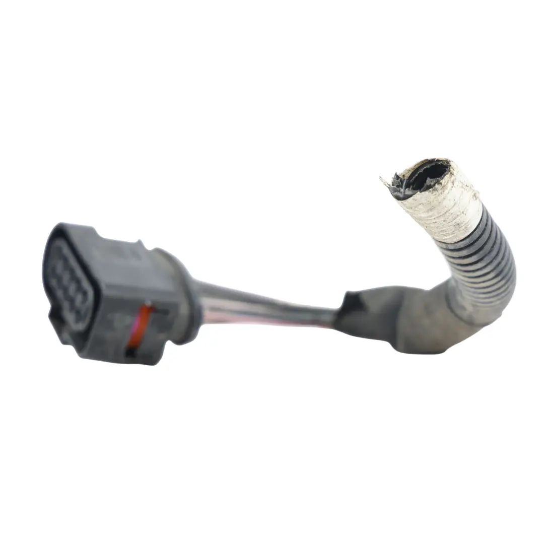 Mk8 Phare Avant Fiche Douille Câble Droit pour Ford Transit à propos du numéro de pièce GK31-13W029-AB Ford Transit Mk8 Phare Avant Fiche Douille Câble Droit - SKU GK31-13W029-AB-2 - Numéro de pièce GK31-13W029-AB