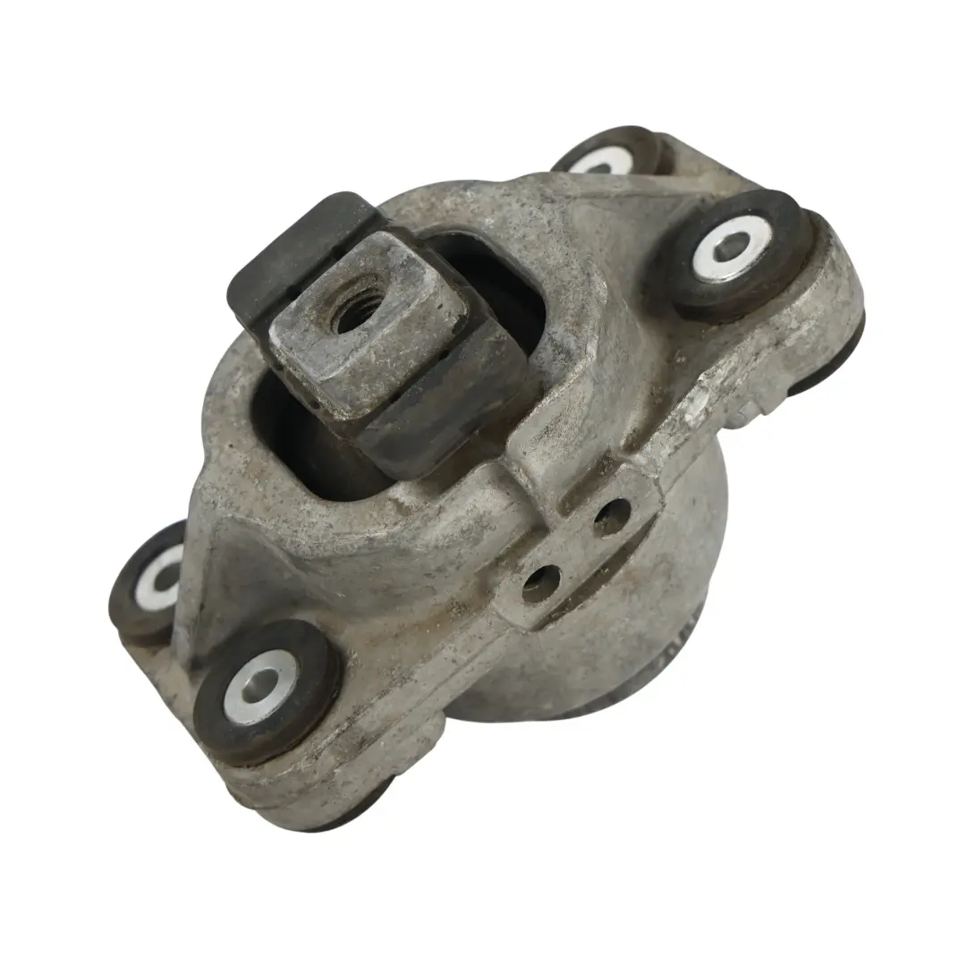 Mount Driver Side Right O/S 4.4 V8 Diesel GPLA6A002AA to Range Rover L405 Engine with Part number GPLA6A002AB Range Rover L405 Engine Mount Driver Side Right O/S 4.4 V8 Diesel GPLA6A002AA - SKU GPLA6A002AB - Part number GPLA6A002AB