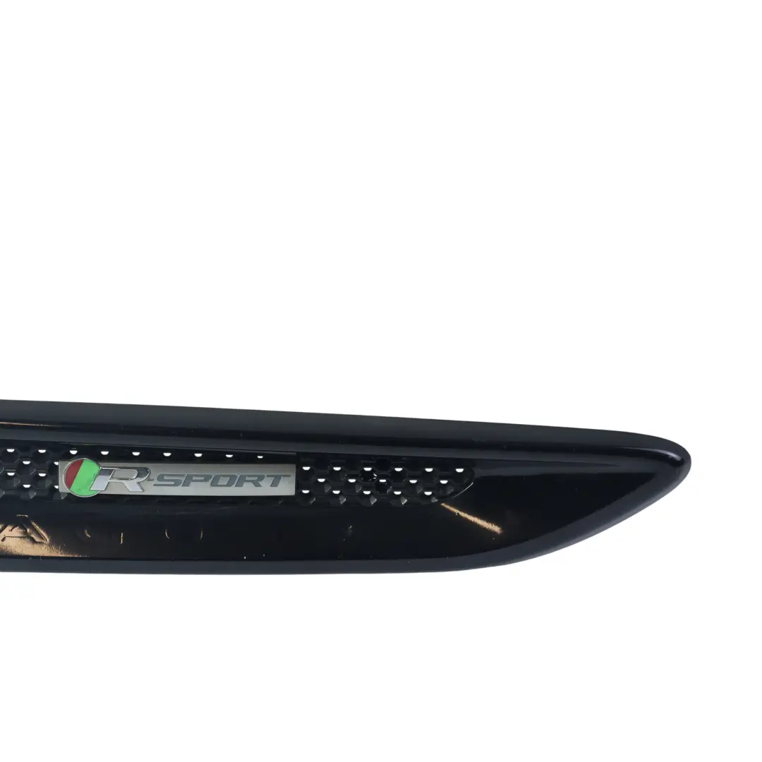 Modanatura Parafango R-Sport Anteriore Destra per Jaguar XF X260 con numero di parte GX63-280B10-A Jaguar XF X260 Modanatura Parafango R-Sport Anteriore Destra - SKU GX63-280B10-A - Numero di parte GX63-280B10-A