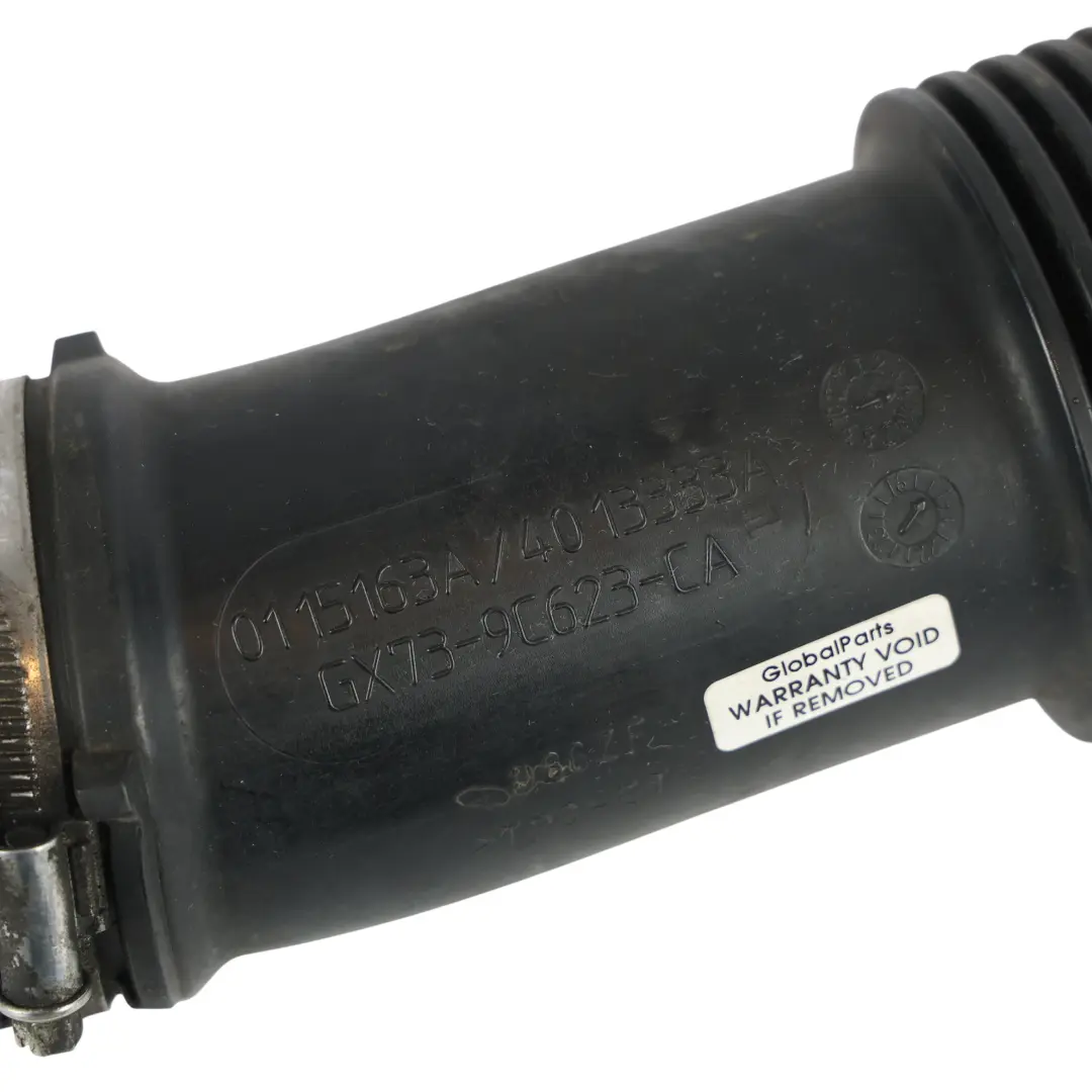 Tubo Condotto Presa Aria Filtro Aria per Jaguar XF X260 con numero di parte GX73-9C623-CA Jaguar XF X260 Tubo Condotto Presa Aria Filtro Aria - SKU GX73-9C623-CA - Numero di parte GX73-9C623-CA