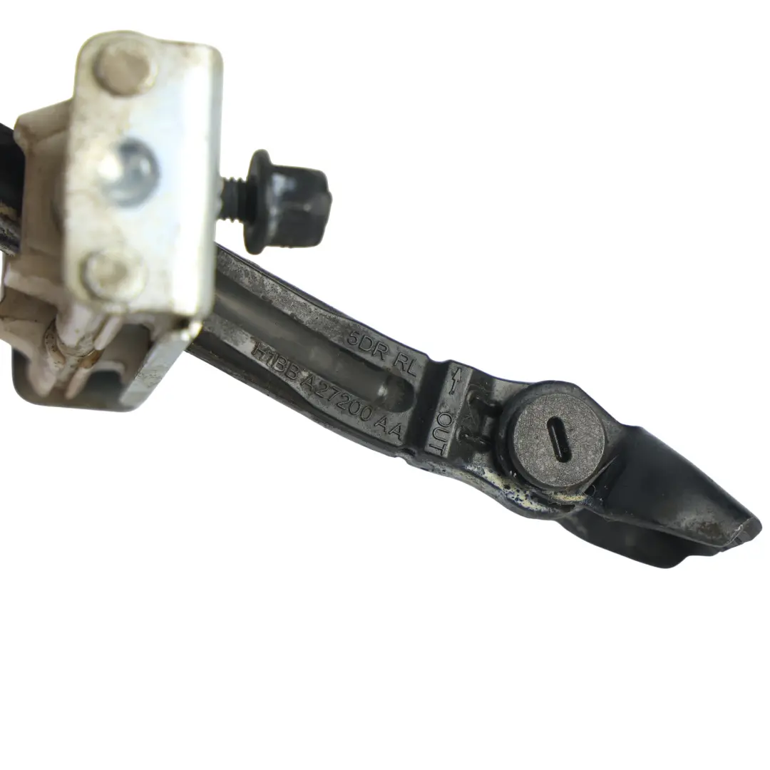 Mk8 Ogranicznik Tylnych Drzwi Lewy Prawy do Ford Fiesta o numerze H1BB-A27200-AA Ford Fiesta Mk8 Ogranicznik Tylnych Drzwi Lewy Prawy - SKU H1BB-A27200-AA - Numer Części H1BB-A27200-AA