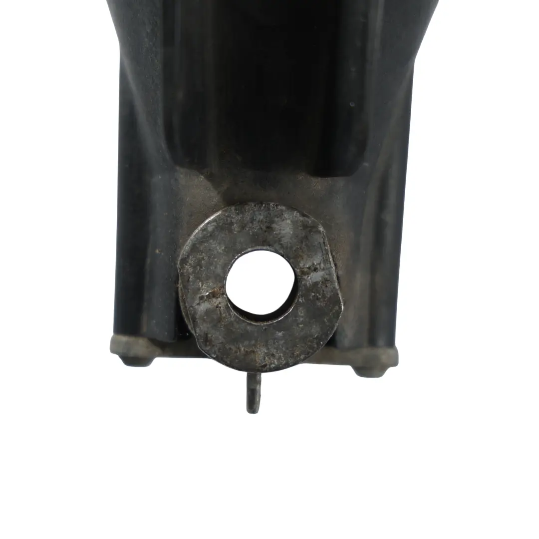 Staffa Supporto Paraurti Posteriore per Jaguar XK8 X100 XKR con numero di parte HJE6567AA Jaguar XK8 X100 XKR Staffa Supporto Paraurti Posteriore - SKU HJE6567AA - Numero di parte HJE6567AA