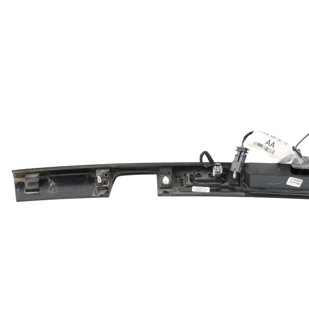 Luggage Compartment Door Moulding HK72-40406-AD to Land Rover Discovery Sport L550 with Part number LR127282 Land Rover Discovery Sport L550 Luggage Compartment Door Moulding HK72-40406-AD - SKU LR127282 - Part number LR127282