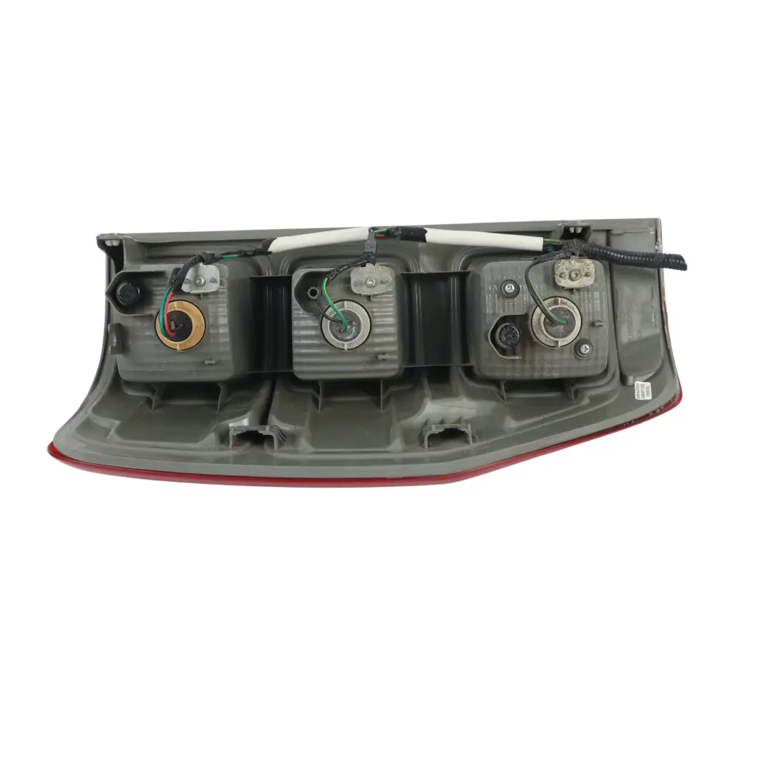 Fanale Posteriore Destro JB3B-13404 per Ford Ranger T6 Wildtrak con numero di parte JB3B-13404-DA Ford Ranger T6 Wildtrak Fanale Posteriore Destro JB3B-13404 - SKU JB3B-13404-DA - Numero di parte JB3B-13404-DA
