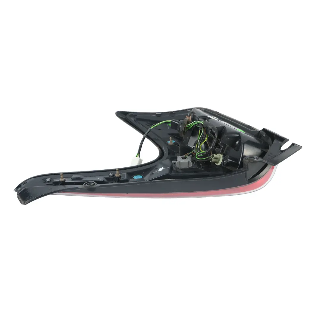 Nissan Juke F15 Mk1 Lampa Tylna Zewnętrzna LED Lewa - SKU L90049815 - Numer Części L90049815