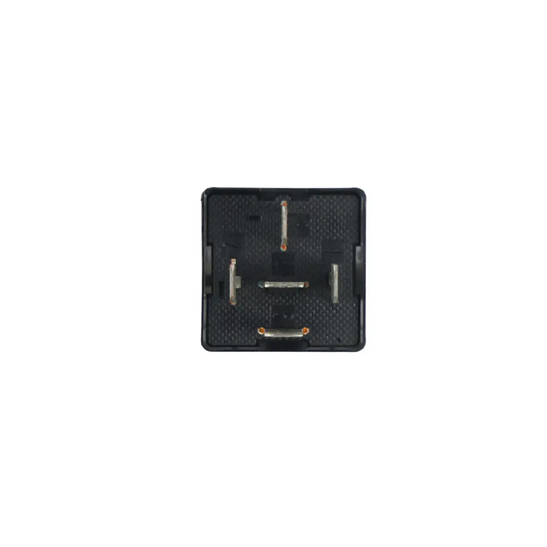 Negro 5 Pin Módulo Relé Fusibles para Jaguar XK8 X100 con número de pieza LJA6707AA Jaguar XK8 X100 Negro 5 Pin Módulo Relé Fusibles - SKU LJA6707AA - Número de pieza LJA6707AA