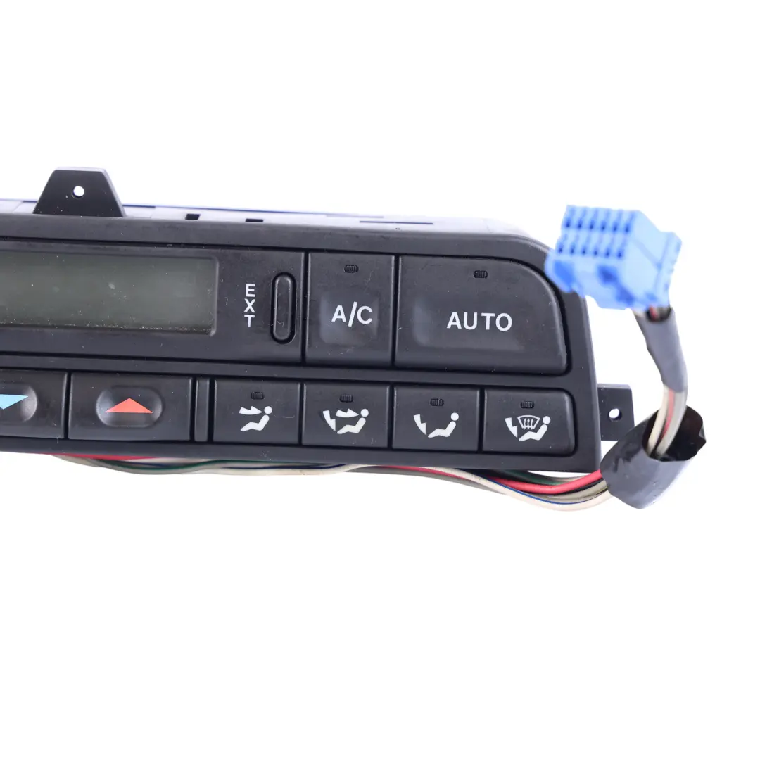 Panel Control Climatizador Aire Acondicionado Calefacción LJA769 para Jaguar XK8 X100 con número de pieza LJA7690AB Jaguar XK8 X100 Panel Control Climatizador Aire Acondicionado Calefacción LJA769 - SKU LJA7690AB - Número de pieza LJA7690AB