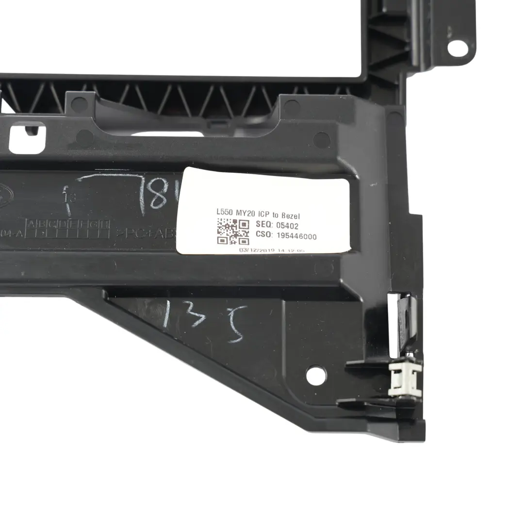 Cache Écran Habillage Contour pour Land Rover Discovery Sport L550 à propos du numéro de pièce LK72-047A04-A Land Rover Discovery Sport L550 Cache Écran Habillage Contour - SKU LK72-047A04-A - Numéro de pièce LK72-047A04-A