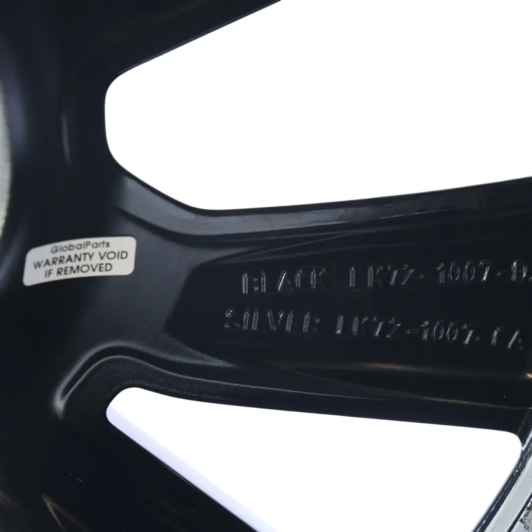Jante Alliage Noir 20" 8J ET:40 pour Land Rover Discovery Sport L550 à propos du numéro de pièce LK72-1007-DA Land Rover Discovery Sport L550 Jante Alliage Noir 20" 8J ET:40 - SKU LK72-1007-DA-1 - Numéro de pièce LK72-1007-DA