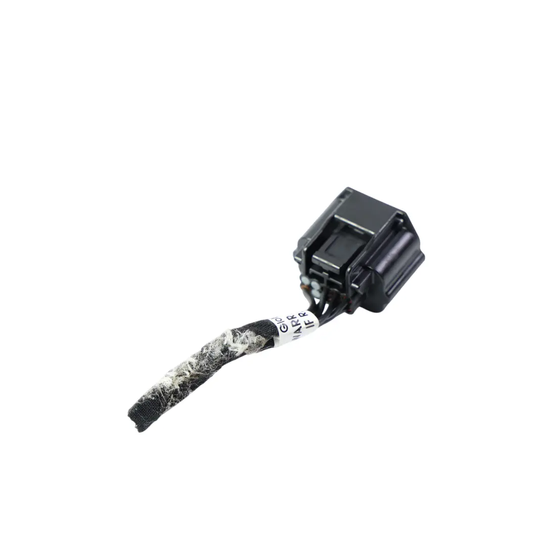 Land Rover L550 Presa Spina Fanale Posteriore Interno Sinistra - SKU LK72-13A421-AE-2 - Numero di parte LK72-13A421-AE