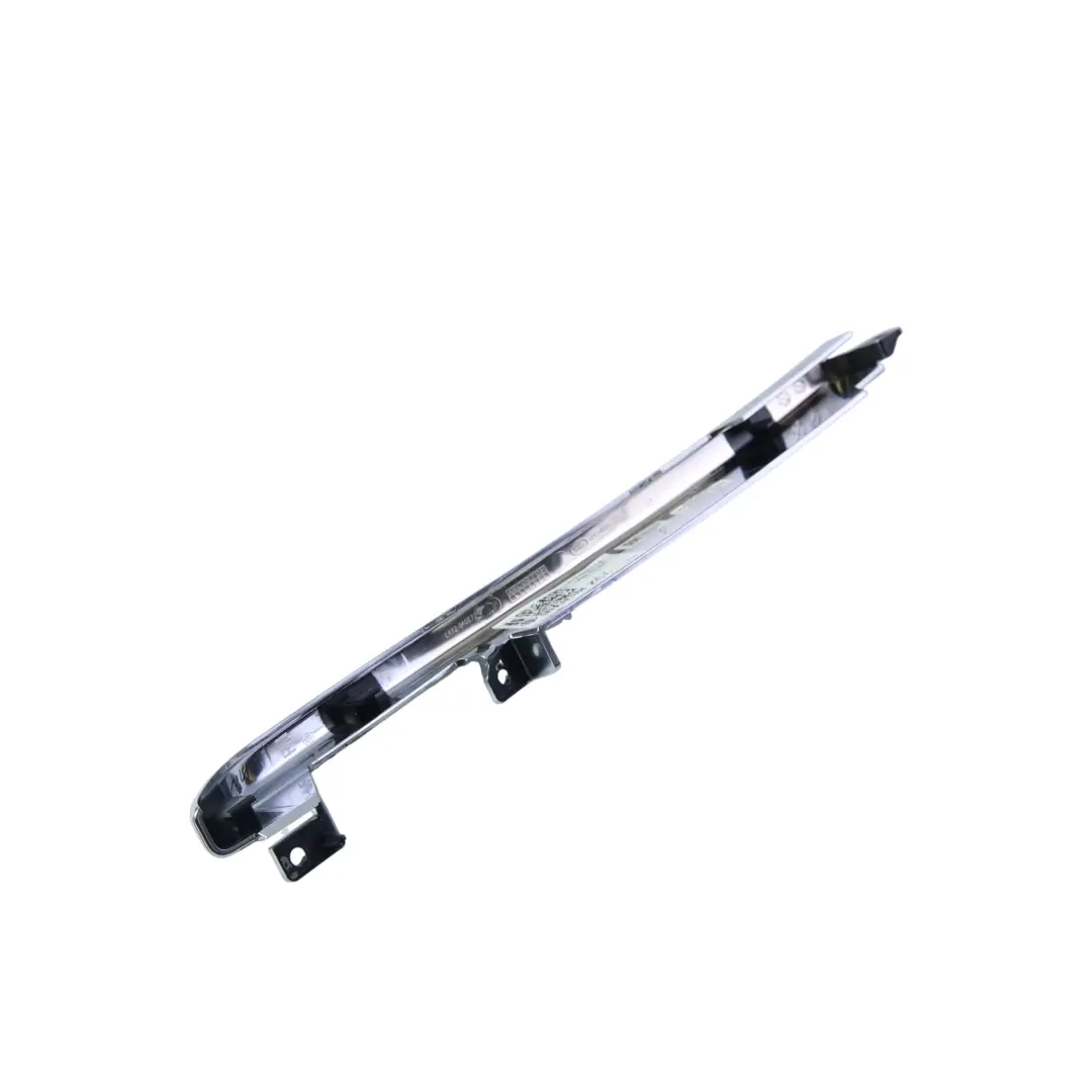 Osłona Dekor Konsoli Środkowej Prawy do Land Rover L550 o numerze LK72-640E72-B Land Rover L550 Osłona Dekor Konsoli Środkowej Prawy - SKU LK72-640E72-B - Numer Części LK72-640E72-B