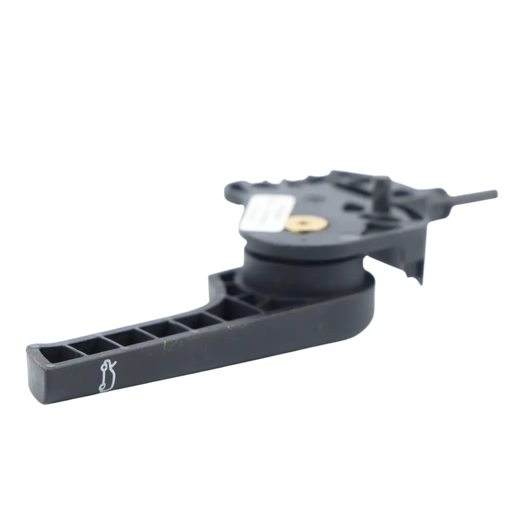 Leva Apertura Cofano Anteriore 6H52-16A770-AB per Range Rover L538 con numero di parte LR002367 Range Rover L538 Leva Apertura Cofano Anteriore 6H52-16A770-AB - SKU LR002367-2 - Numero di parte LR002367