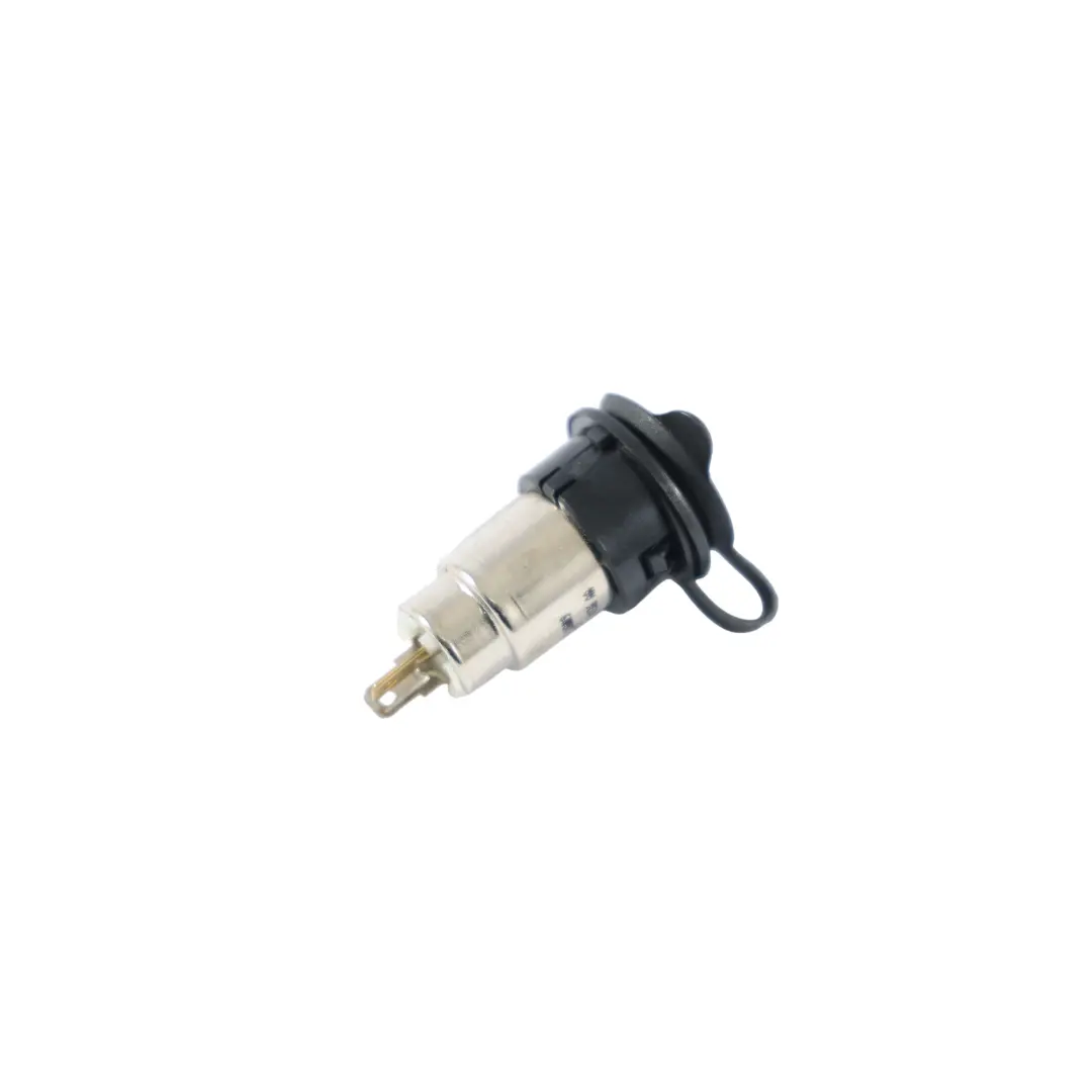 Range Rover Evoque L538 Toma Corriente Mechero USB AUX 12V 1S7T-19N236-AA - SKU LR007412 - Número de pieza LR007412