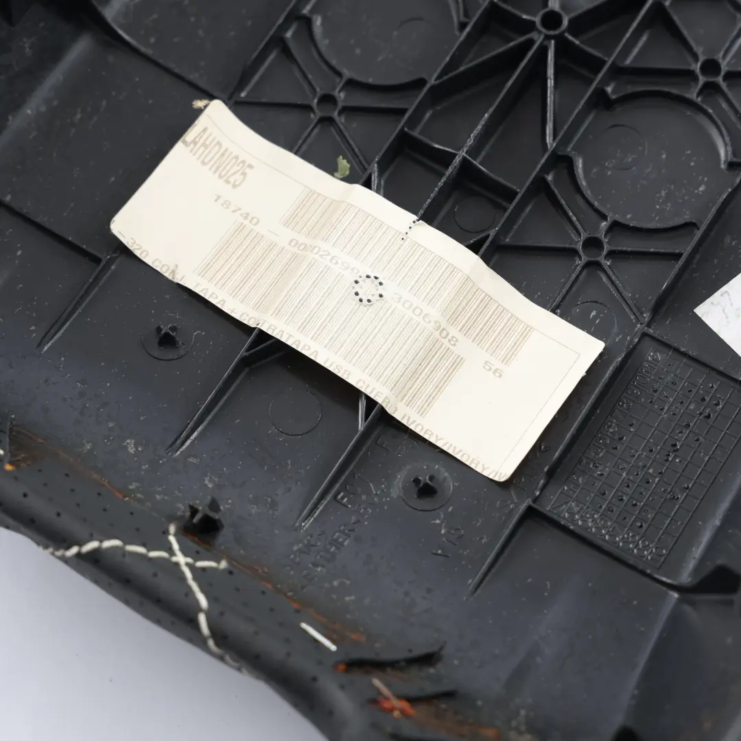 Bracciolo Console Centrale Nero AH22-045C74-BB per Land Rover Range Rover Sport L320 con numero di parte LR015011 Land Rover Range Rover Sport L320 Bracciolo Console Centrale Nero AH22-045C74-BB - SKU LR015011 - Numero di parte LR015011