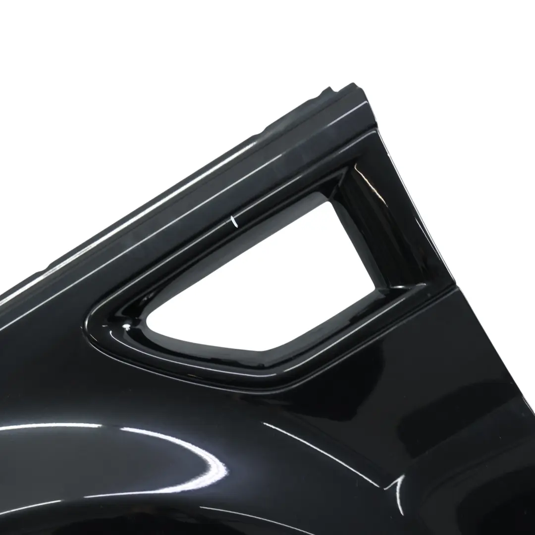 Błotnik Przedni Lewy Santorini Black Czarny - 820 do Range Rover Sport L320 o numerze LR015037 Range Rover Sport L320 Błotnik Przedni Lewy Santorini Black Czarny - 820 - SKU LR015037-SAB1 - Numer Części LR015037