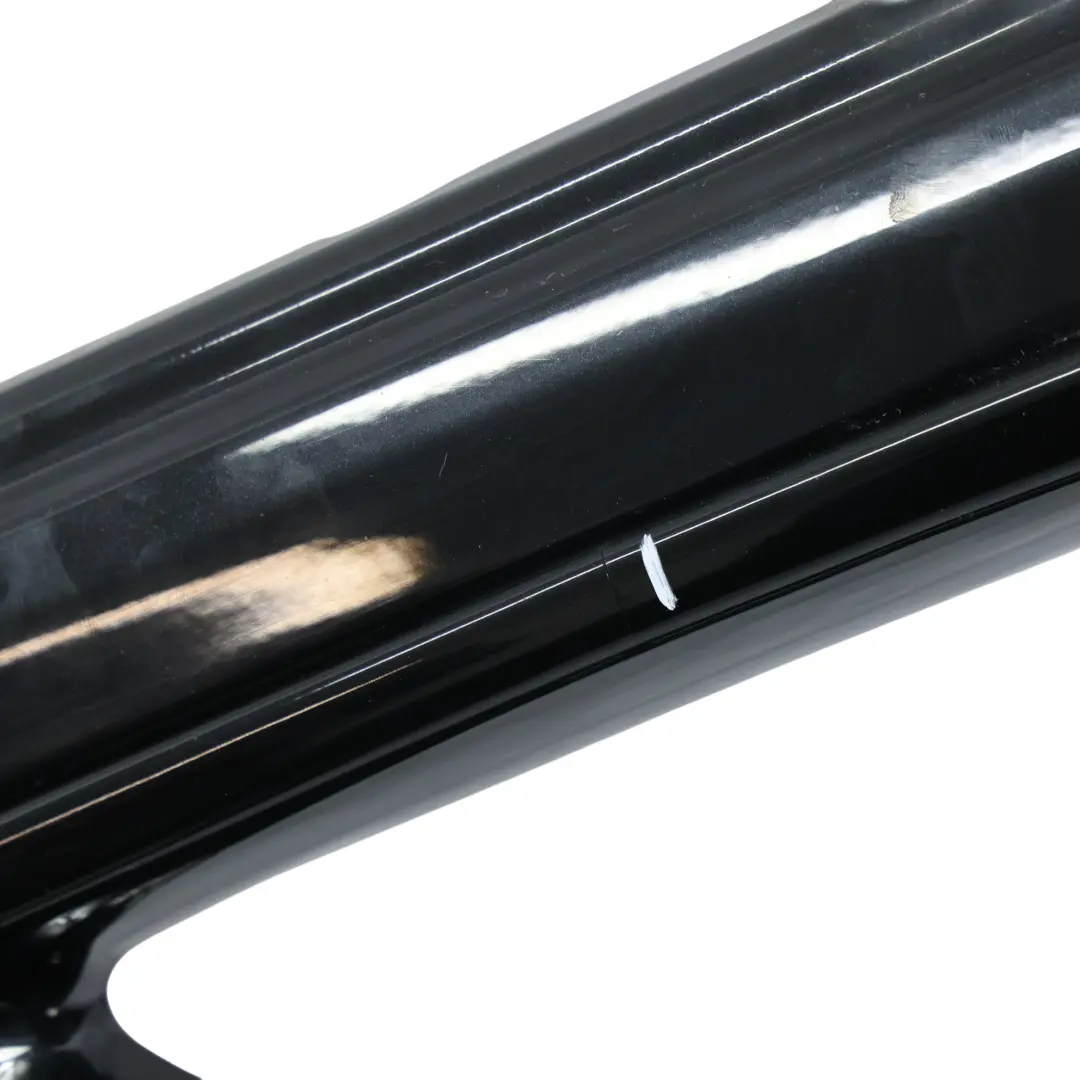 Aleta Guardabarros Izquierda Negro Santorini 820 para Range Rover Sport L320 con número de pieza LR015037 Range Rover Sport L320 Aleta Guardabarros Izquierda Negro Santorini 820 - SKU LR015037-SAB1 - Número de pieza LR015037