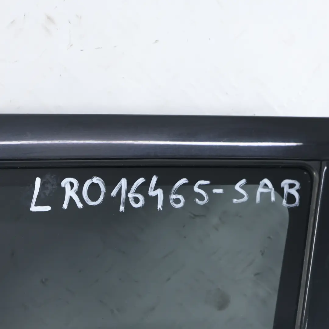 Drzwi Przednie Lewe Santorini Black Czarny - 820 do Range Rover Sport L320 o numerze LR016465 Range Rover Sport L320 Drzwi Przednie Lewe Santorini Black Czarny - 820 - SKU LR016465-SAB - Numer Części LR016465