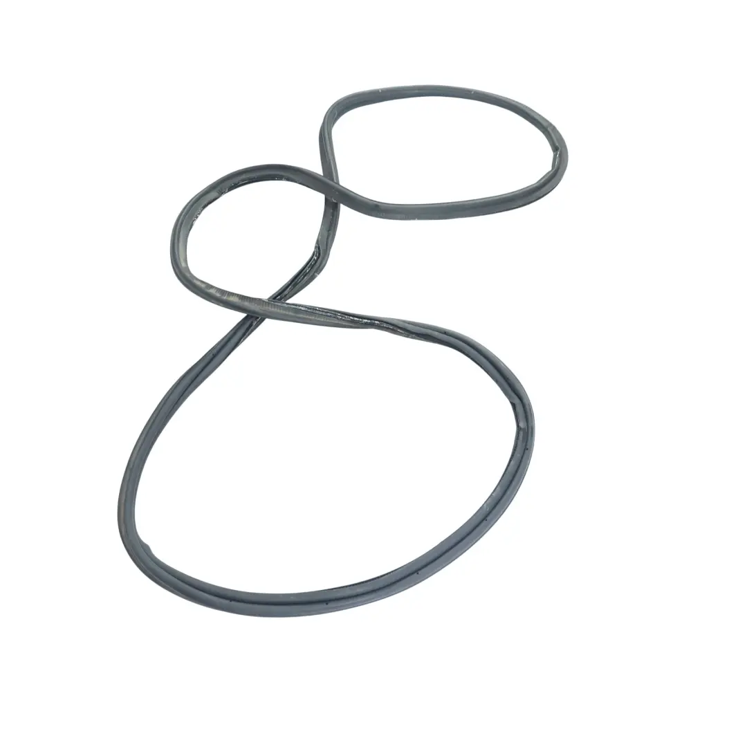 Guarnizione Portellone Posteriore Gomma 5H32-43712-DB per Range Rover Sport L320 con numero di parte LR017172 Range Rover Sport L320 Guarnizione Portellone Posteriore Gomma 5H32-43712-DB - SKU LR017172 - Numero di parte LR017172