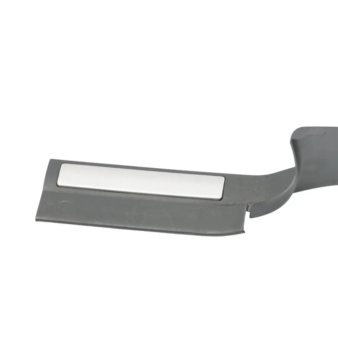 Garniture Seuil Porte Avant Droit EMG500500 pour Land Rover Range Rover Sport L320 à propos du numéro de pièce LR018086 Land Rover Range Rover Sport L320 Garniture Seuil Porte Avant Droit EMG500500 - SKU LR018086 - Numéro de pièce LR018086