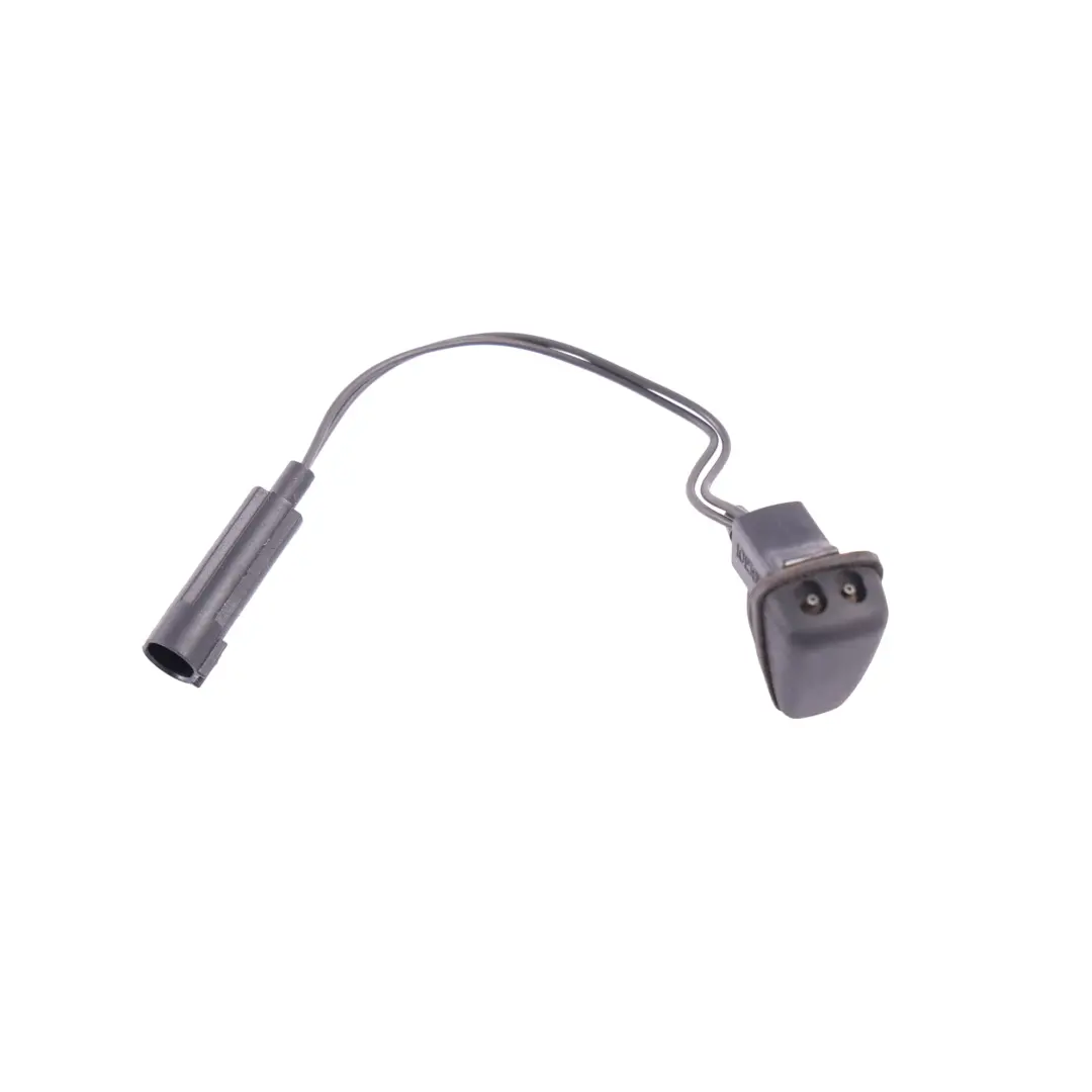 Gicleur Lave Glace Pare-Brise Set pour Land Rover Discovery 4 L319 à propos du numéro de pièce LR018834 Land Rover Discovery 4 L319 Gicleur Lave Glace Pare-Brise Set - SKU LR018834-2 - Numéro de pièce LR018834