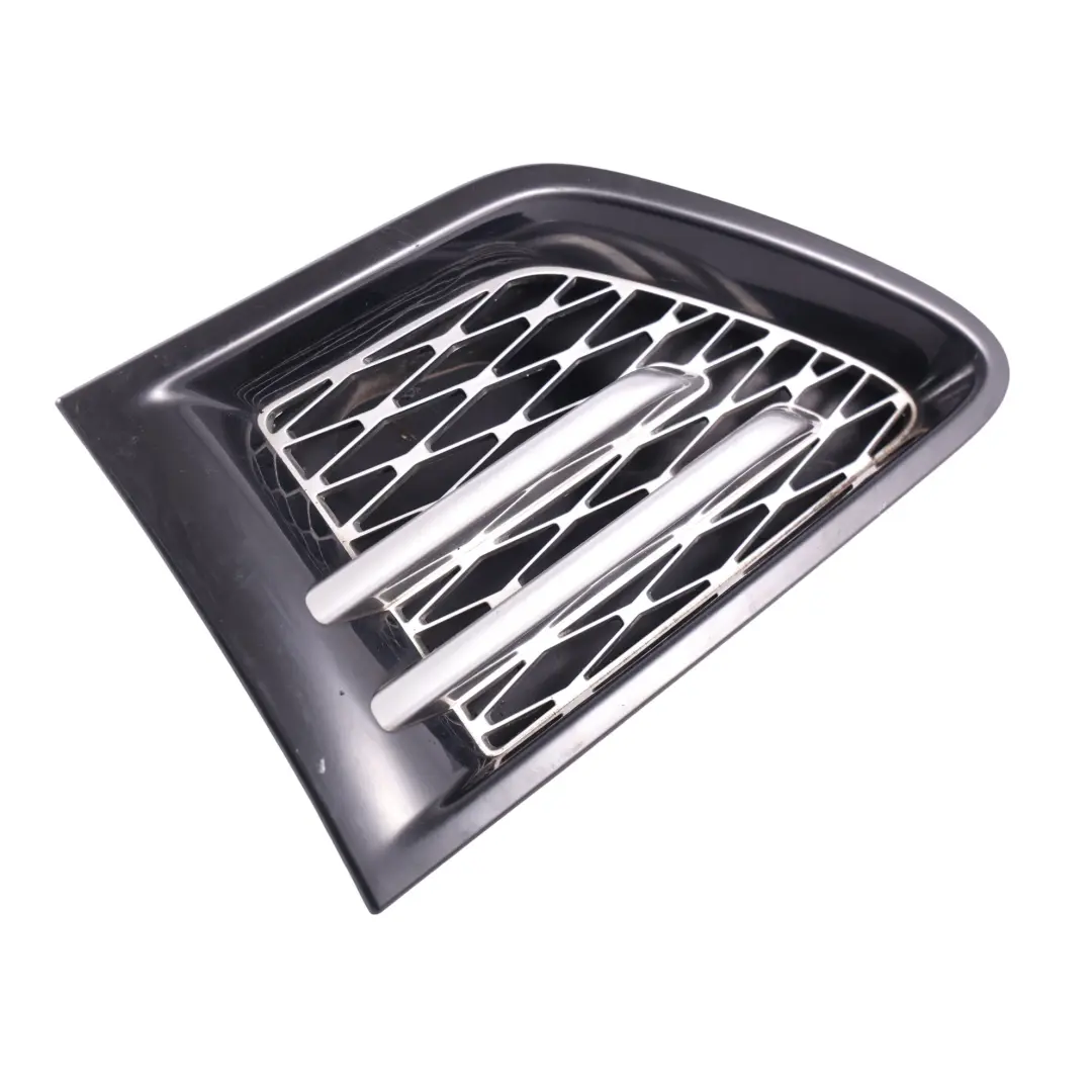 Griglia Parafango Anteriore Sinistra AH32-16A415-AAW per Range Rover Sport L320 con numero di parte LR019749 Range Rover Sport L320 Griglia Parafango Anteriore Sinistra AH32-16A415-AAW - SKU LR019749 - Numero di parte LR019749
