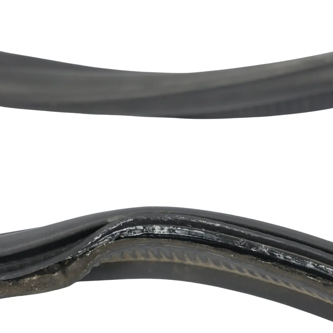 Joint Hayon Arrière Caoutchouc 5H32-43712-DC pour Land Rover Range Rover Sport L320 à propos du numéro de pièce LR024948 Land Rover Range Rover Sport L320 Joint Hayon Arrière Caoutchouc 5H32-43712-DC - SKU LR024948 - Numéro de pièce LR024948