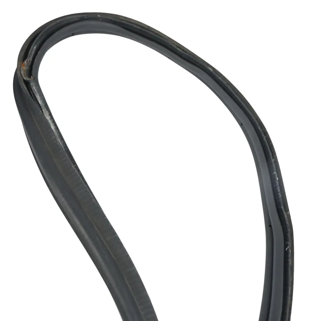 Guarnizione Portellone Posteriore 5H32-43712-D per Land Rover Range Rover Sport L320 con numero di parte LR024948 Land Rover Range Rover Sport L320 Guarnizione Portellone Posteriore 5H32-43712-D - SKU LR024948 - Numero di parte LR024948